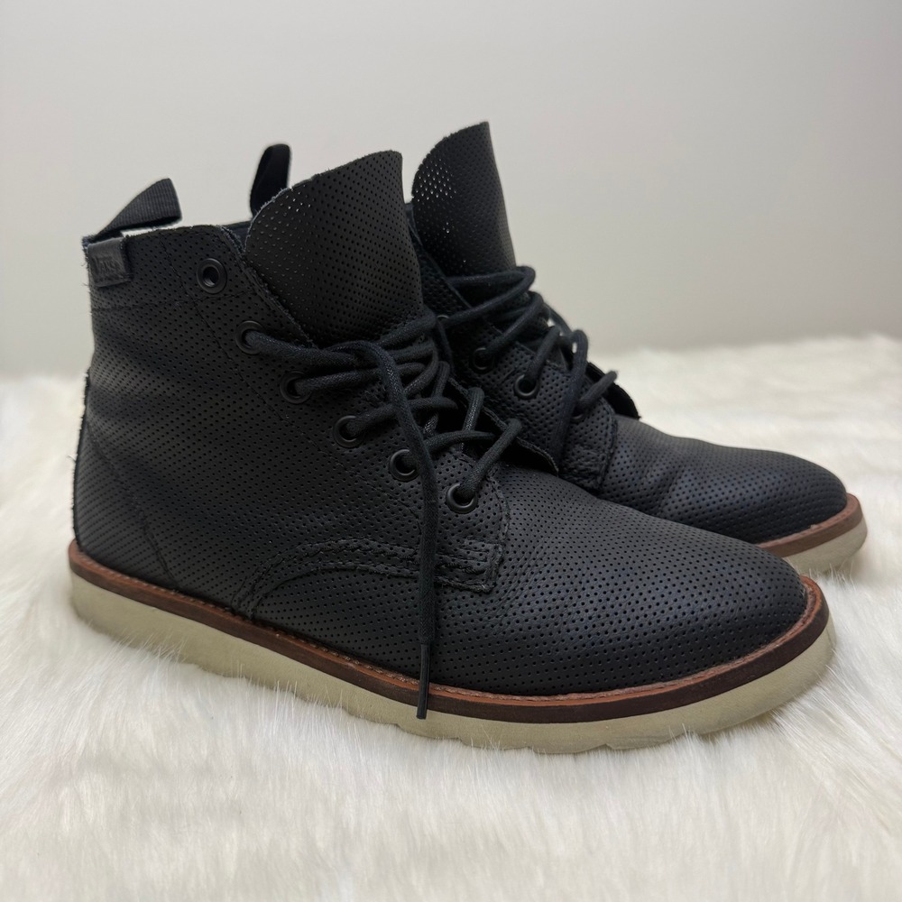 Vans |‎ Perforated Leather Lace Up Chukka Boots Casual in Black - Picture 2 of 8
